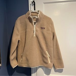 Never worn Vineyard Vines quarter zip Sherpa jacket/ sweatshirt